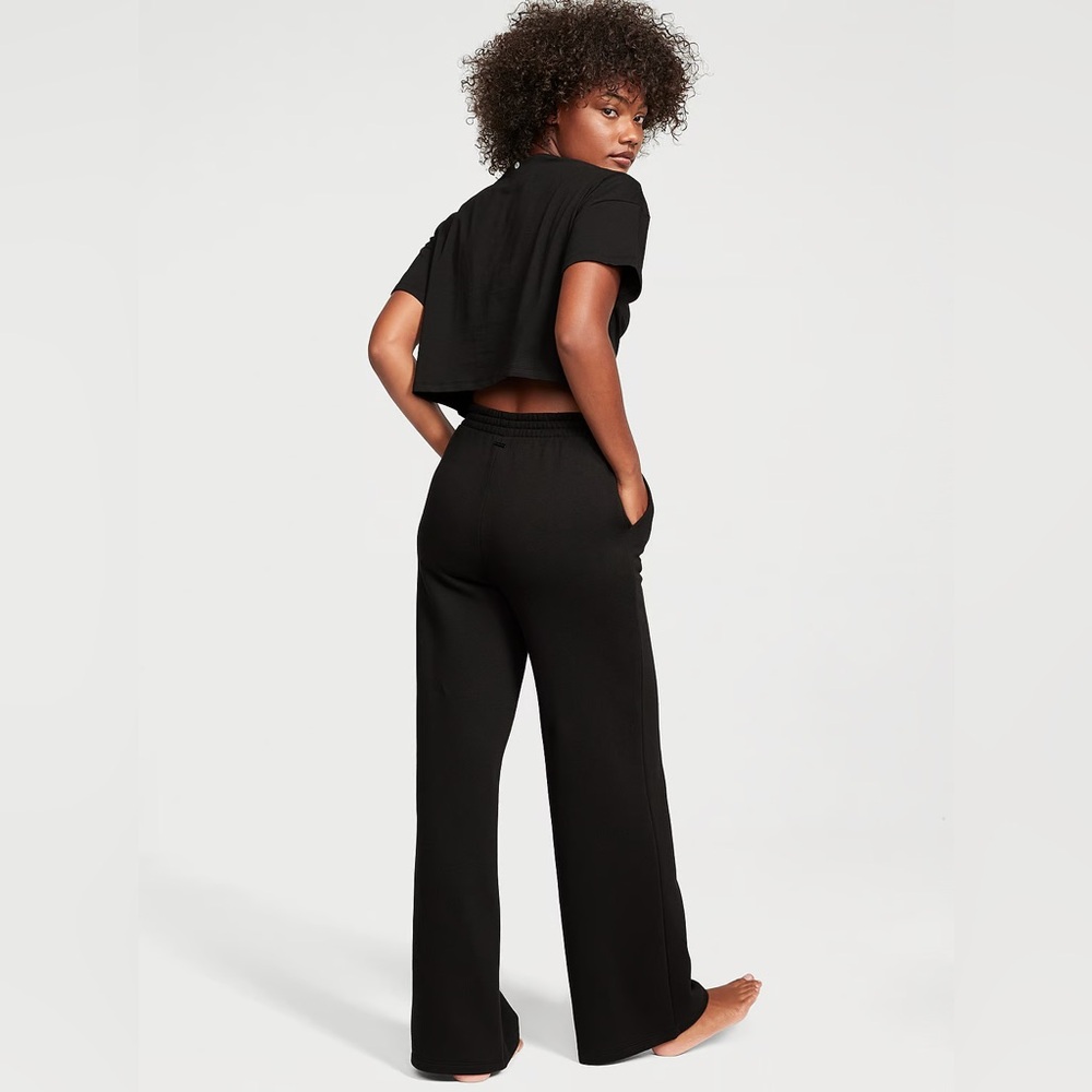 NWT VICTORIA'S SECRET Cotton Fleece Wide-Leg Sweatpants - Picture 2 of 4